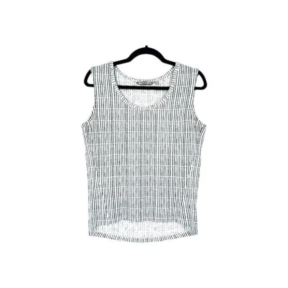 Athleta Breezy Muscle Tank - Picture 2 of 6